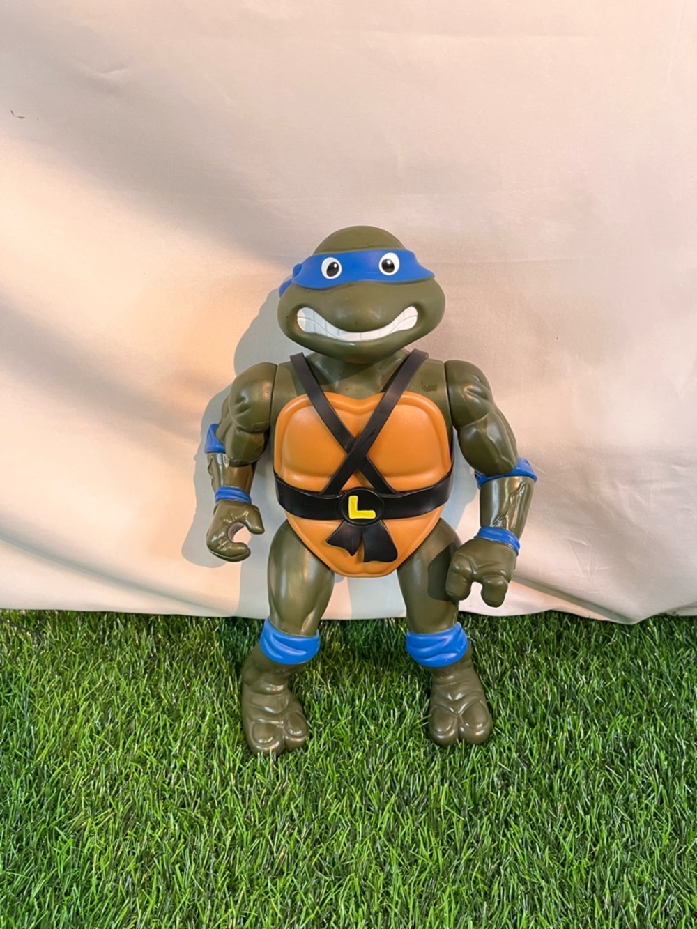 2022 Playmates Giant 12  TMNT Teenage Mutant Ninja Turtle Leonardo Action Figure